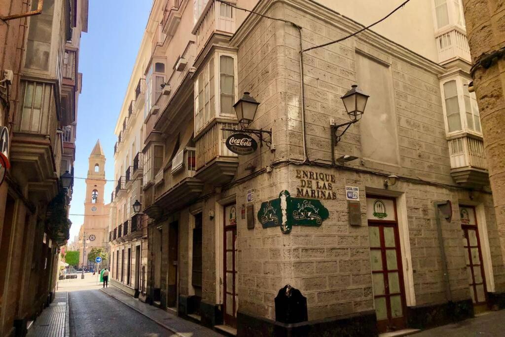 Gatu Premium Villa Libertad, Preferente Mayores De 25 Anos Y Familias Кадис Экстерьер фото