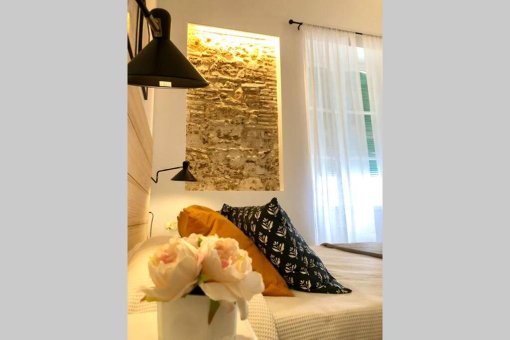 Gatu Premium Villa Libertad, Preferente Mayores De 25 Anos Y Familias Кадис Экстерьер фото